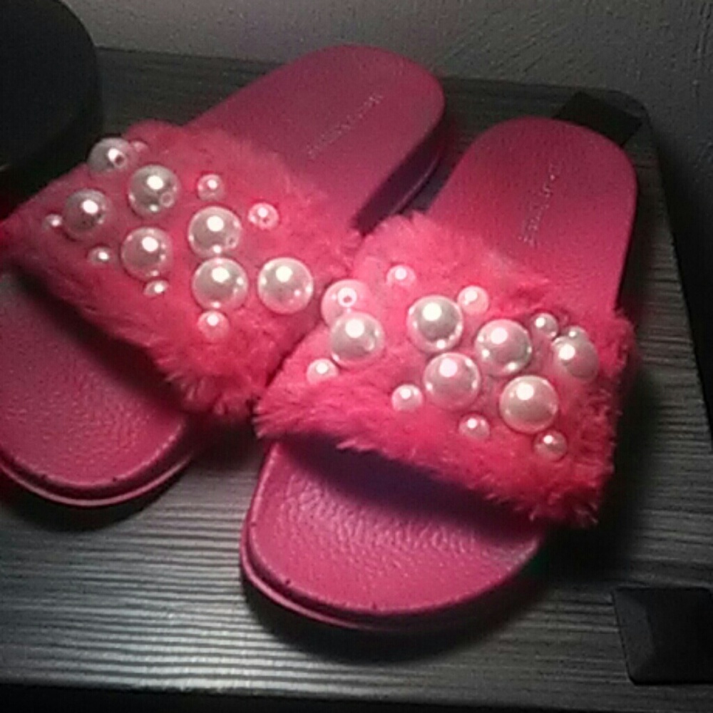 Slippers